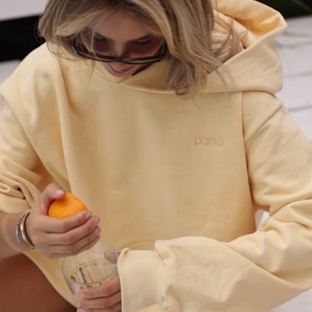 PARKE BUTTER YELLOW SET - Picture 2 of 4